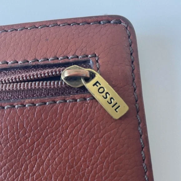 Fossil Small Wallet - Picture 8 of 9